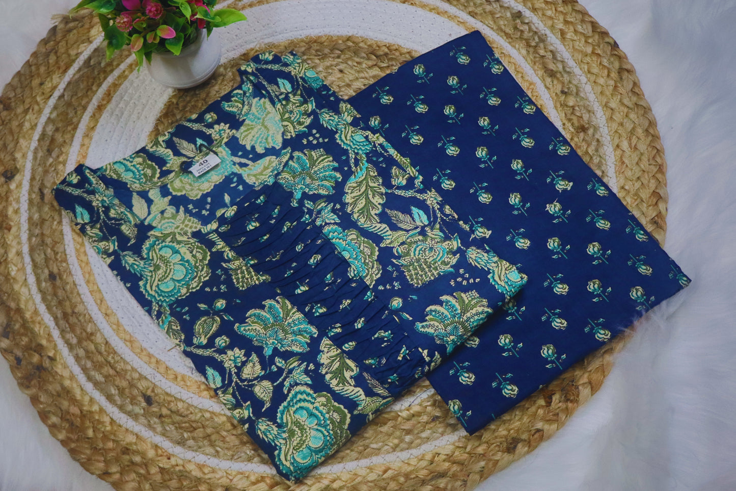 S1142 Kurthi with Pant Set